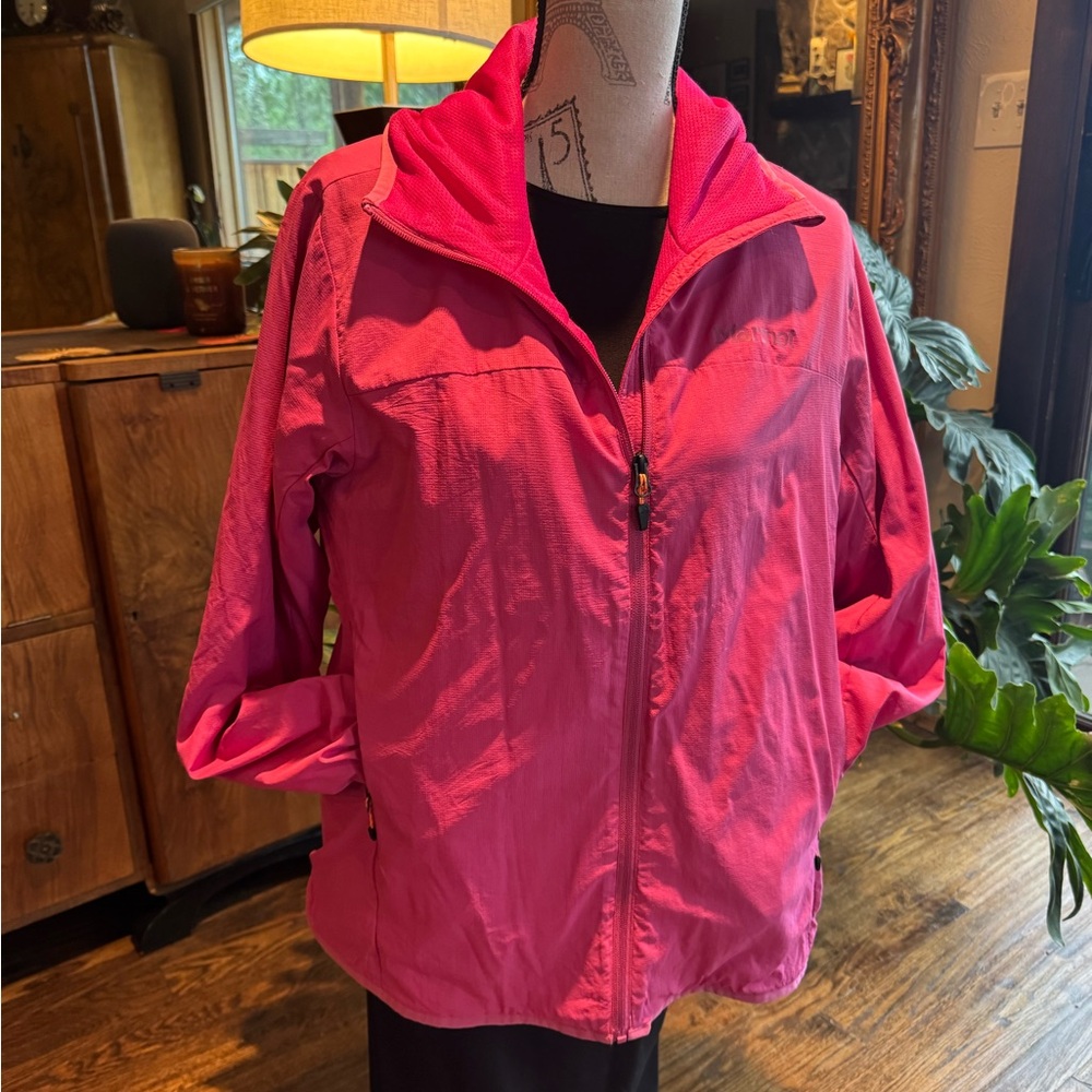 NWOT - Marmot (style M12405 2022 collection)
